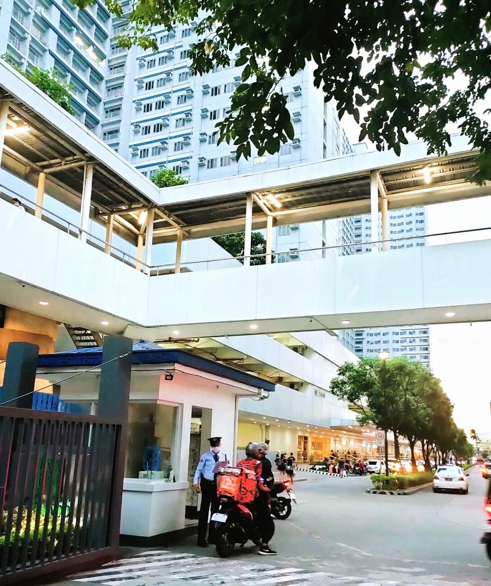 Grass Residences Tower 5 Sm North Qc Manila Ngoại thất bức ảnh
